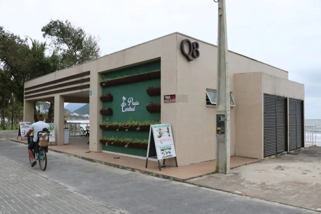 QUIOSQUE 08- PRAIA CENTRAL