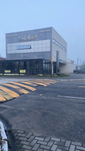 PANIFICADORA E CONFEITARIA PORTO RICO 