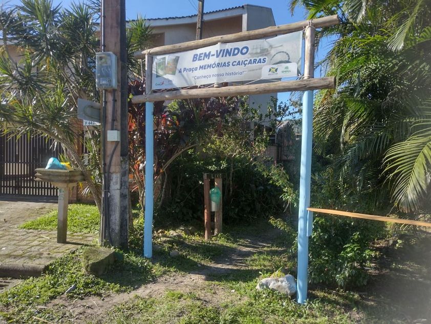 PRAÇA MEMÓRIAS CAIÇARAS