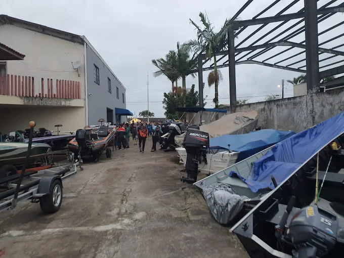 ESCOTILHA GARAGEM NAÚTICA 